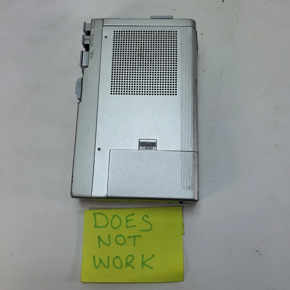 Sony BM-12 Secutive Portable Dictator Cassette Recorder Silver Japan For Parts